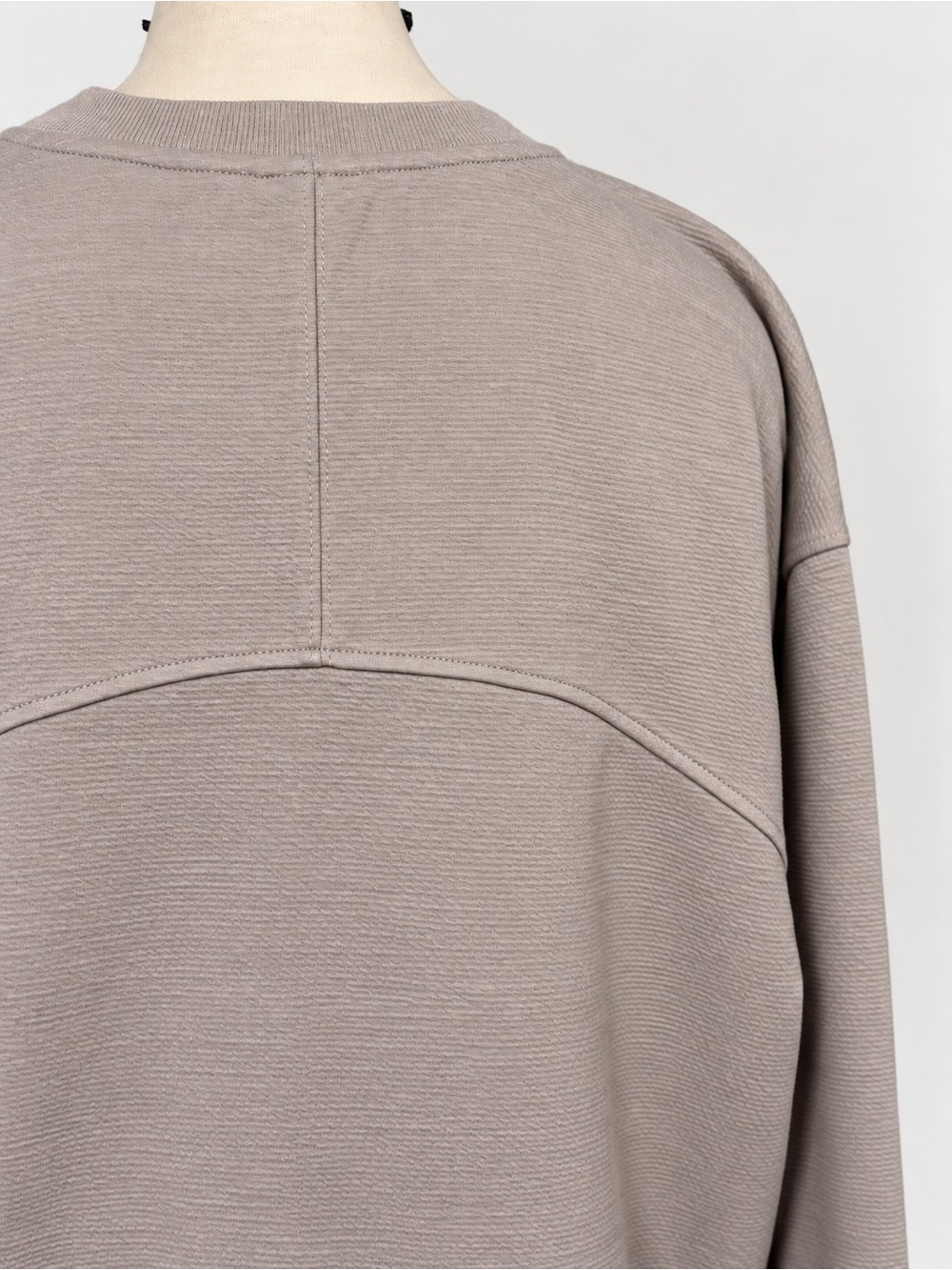 Danskin Taupe Textured Cropped Sweatshirt – Size M - Picture 5 of 7